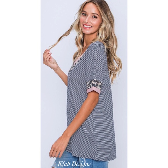LAST 1! V Neck Animal Print and Stripes Contrast Print Top! - Picture 5 of 10